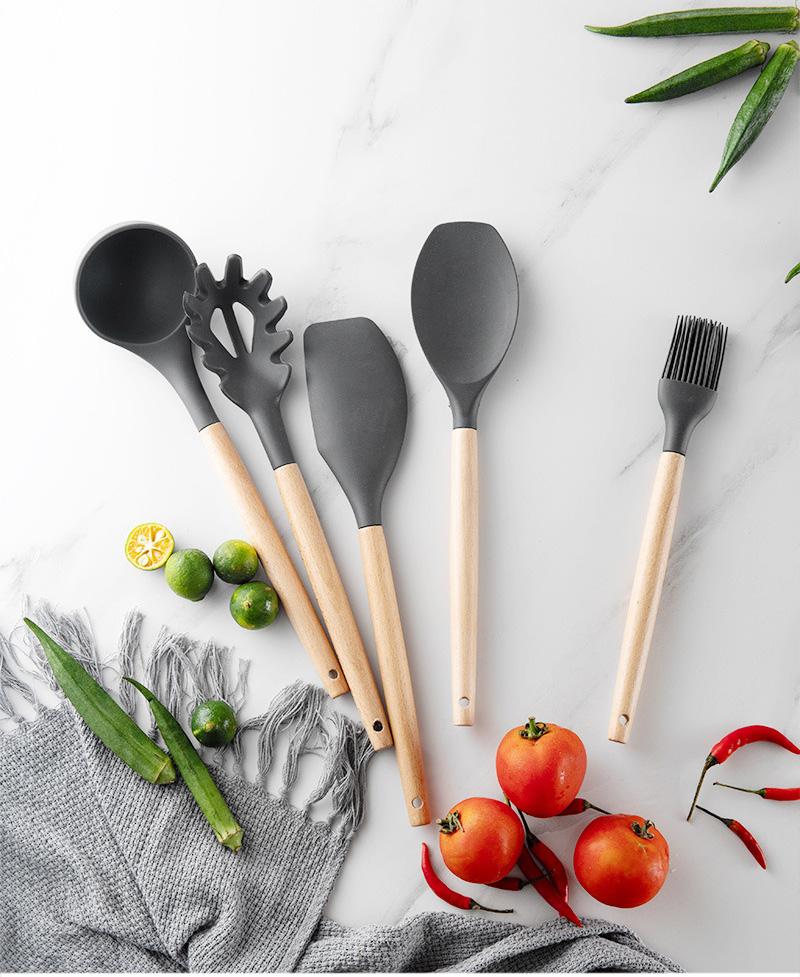 9-pieces Set of Wooden Handle Kitchenware